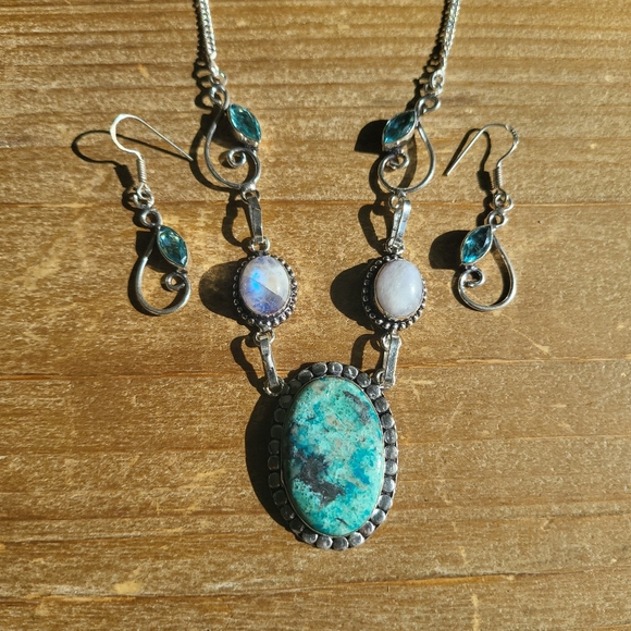 Rainbow Moonstone / Chrysoprase / Blue Topaz Jewelry Set / Necklace / earrings - Picture 2 of 3